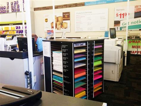 can you print photos at staples and do they offer a wide range of paper types?