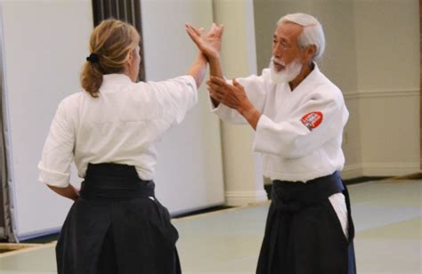 is aikido a real martial art How does the philosophy of aikido influence its effectiveness in self-defense scenarios?